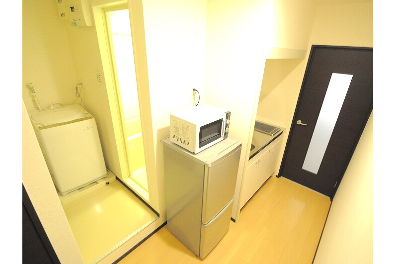 1K Apartment, Japan — image 8