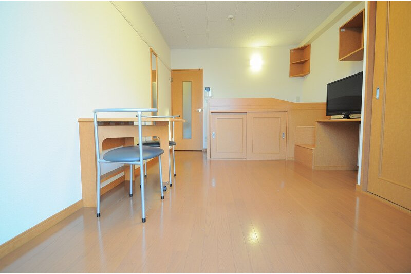 1K Apartment, Japan — image 4