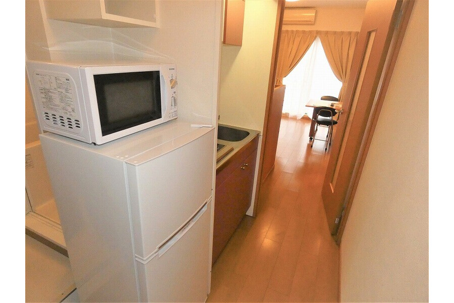 1K Apartment, Japan — image 8
