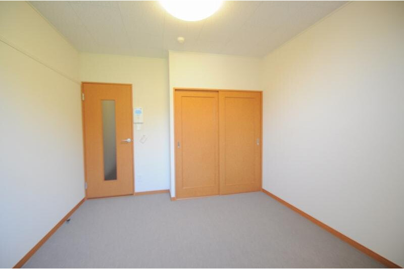 1K Apartment, Japan — image 4
