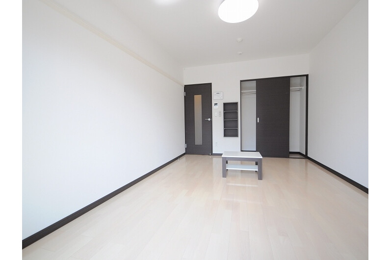 1K Apartment, Japan — image 3