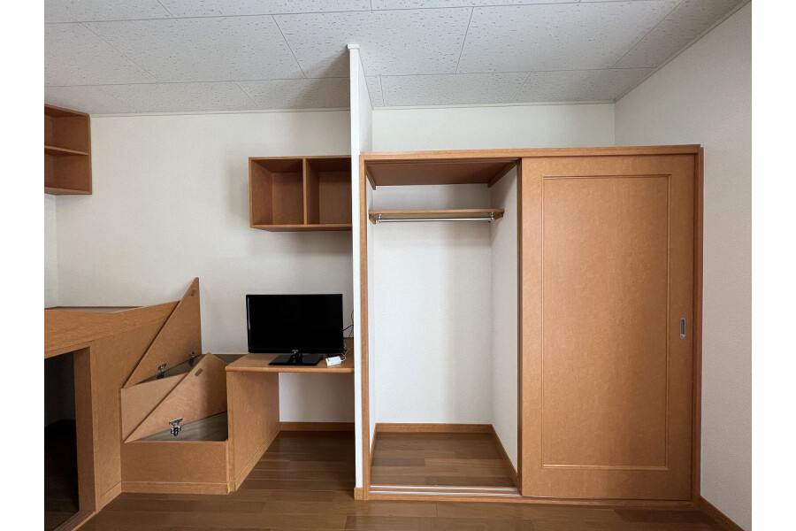 1K Apartment, Japan — image 4