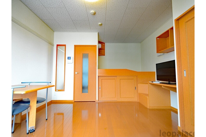 1K Apartment, Japan — image 3