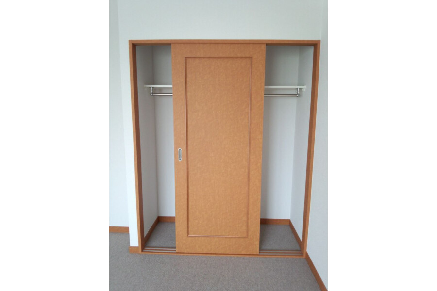 1K Apartment, Japan — image 8