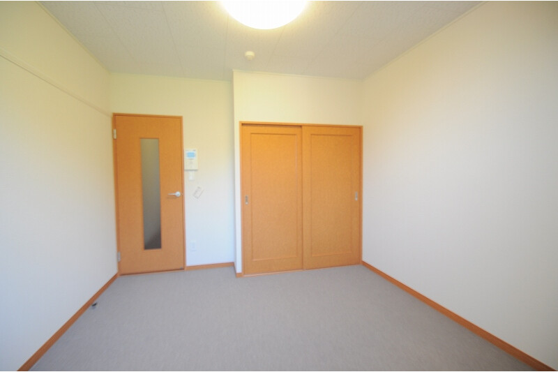 1K Apartment, Japan — image 4