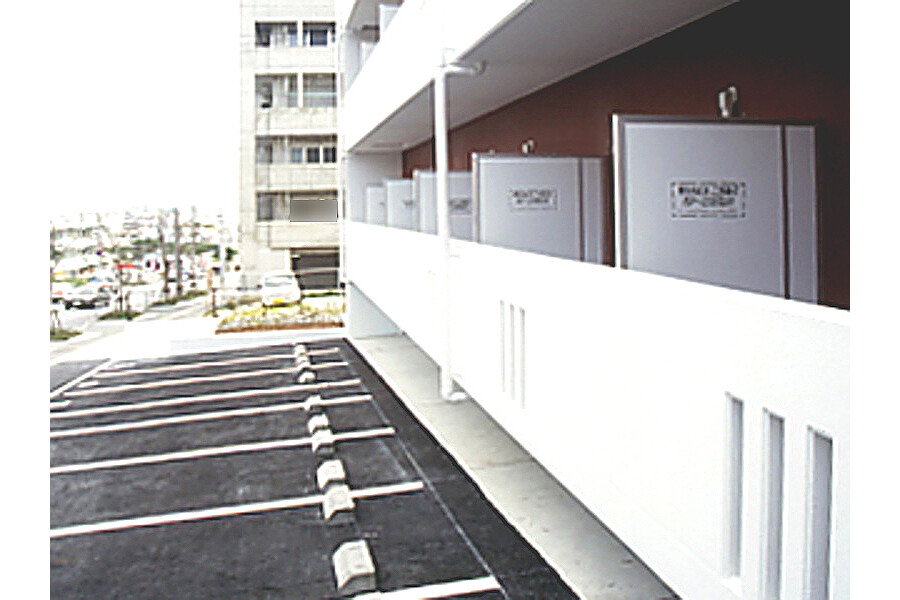 1K Apartment, Japan — image 13