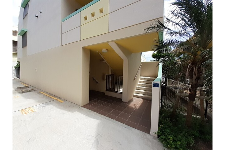 1K Apartment, Japan — image 13