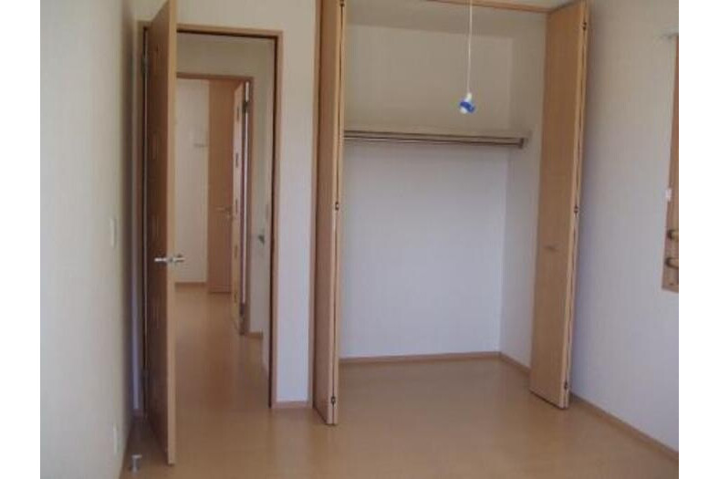 3LDK Apartment, Japan — image 3
