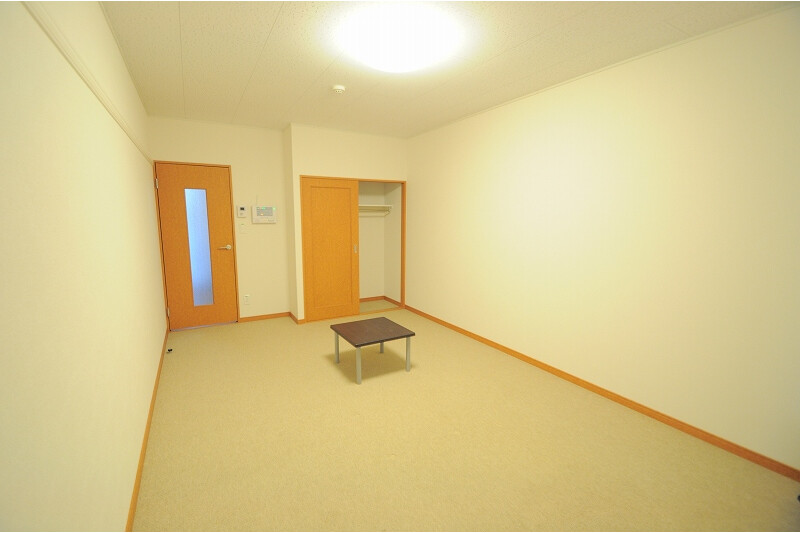1K Apartment, Japan — image 4