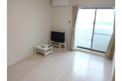 1K Apartment, Japan — image 4