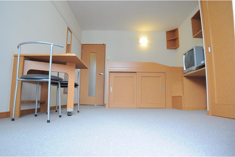1K Apartment, Japan — image 4