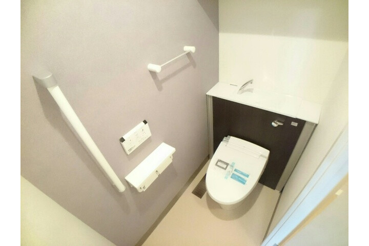 1K Apartment, Japan — image 8