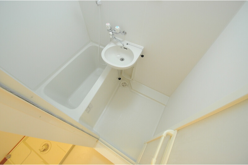 1K Apartment, Japan — image 8