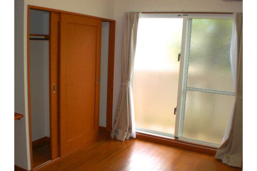 1K Apartment, Japan — image 3