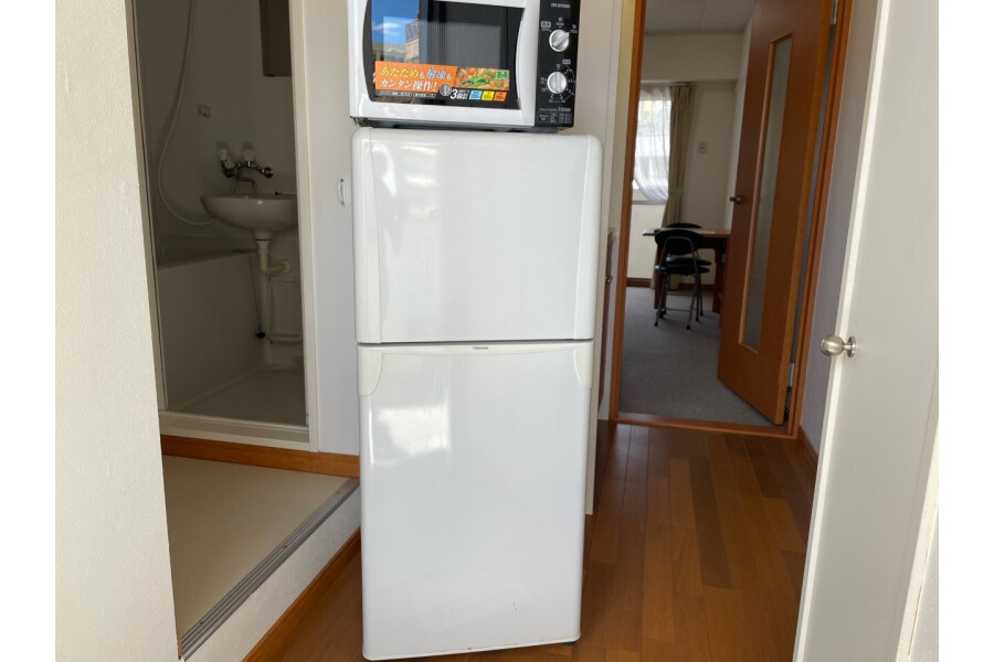 1K Apartment, Japan — image 13