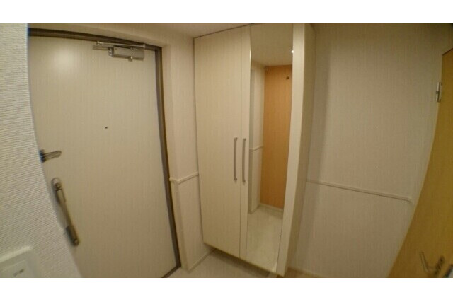 2LDK Apartment, Japan — image 10
