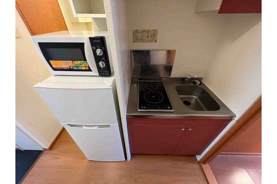 1K Apartment, Japan — image 5