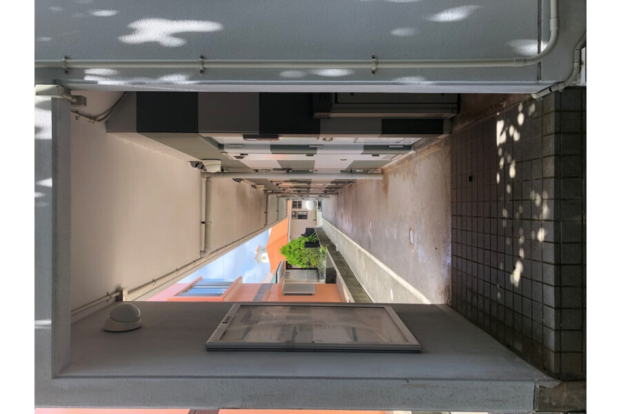 1K Apartment, Japan — image 14