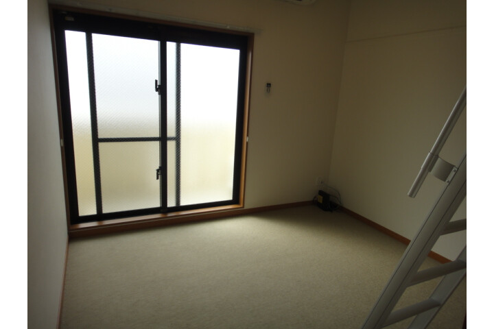 1K Apartment, Japan — image 5