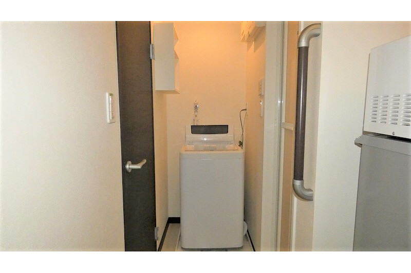 1K Apartment, Japan — image 7
