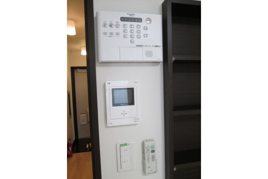 1K Apartment, Japan — image 8