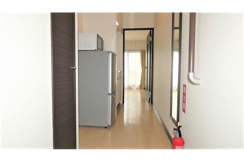 1K Apartment, Japan — image 9