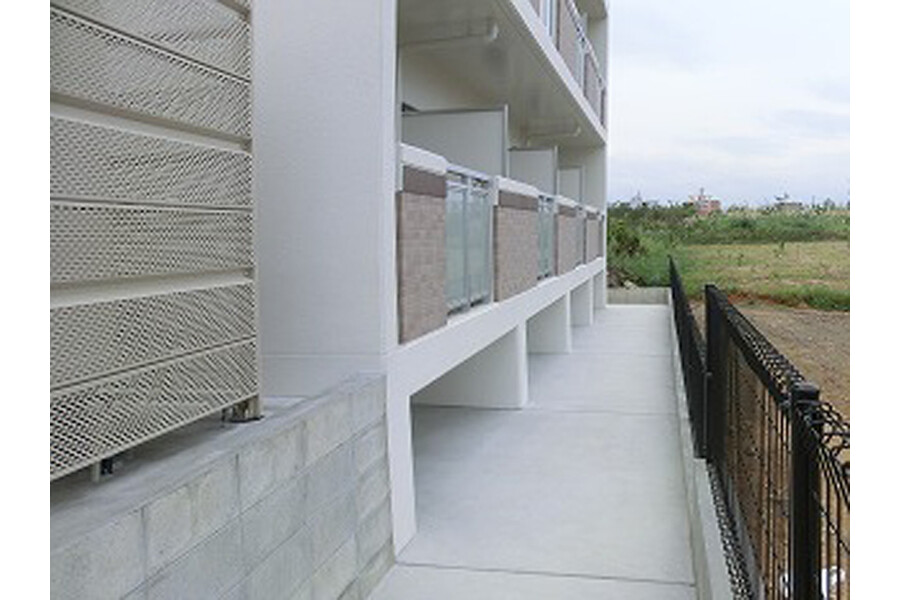 1K Apartment, Japan — image 13