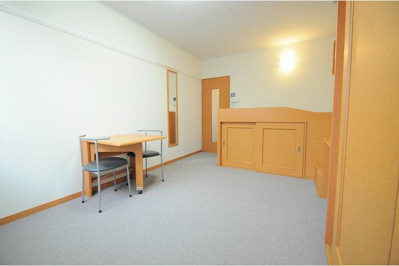 1K Apartment, Japan — image 5