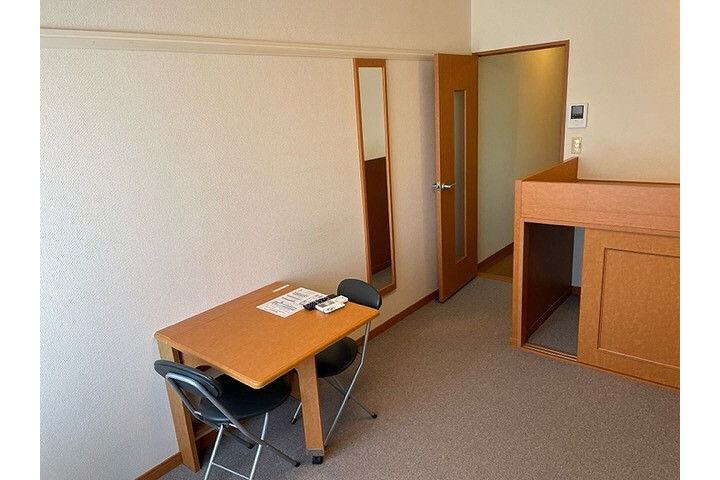 1K Apartment, Japan — image 4