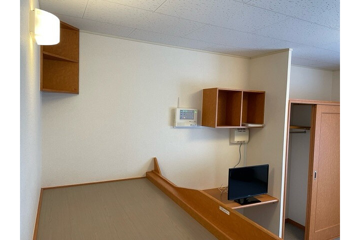 1K Apartment, Japan — image 5