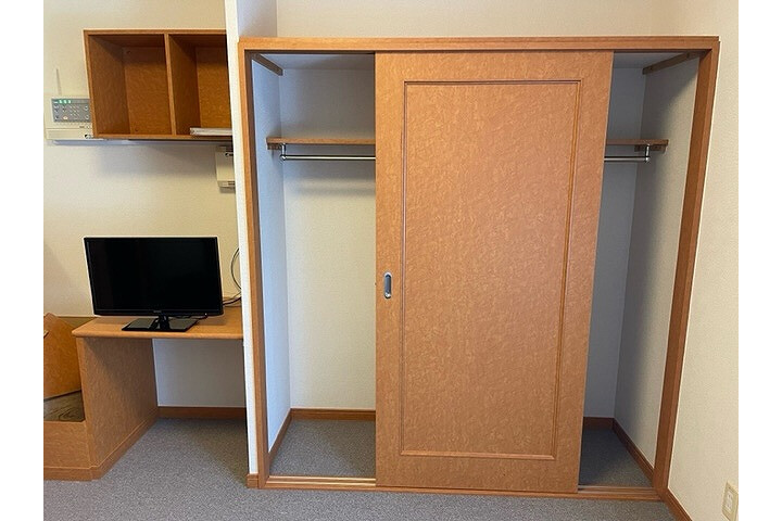 1K Apartment, Japan — image 6