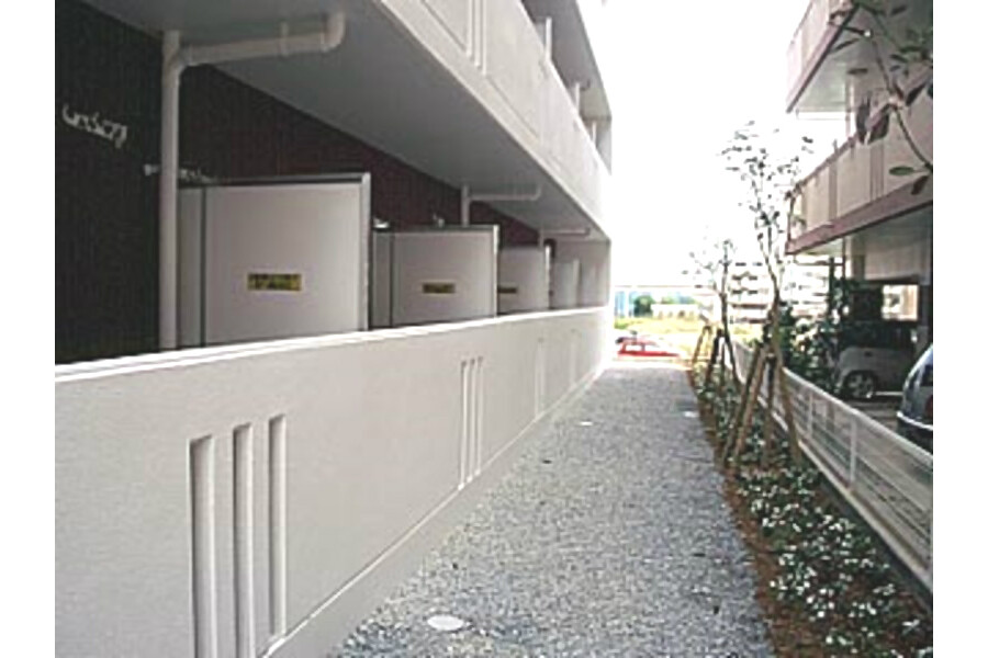 1K Apartment, Japan — image 13
