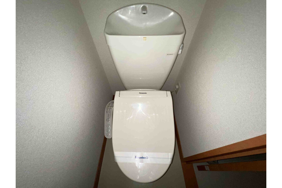 1K Apartment, Japan — image 10