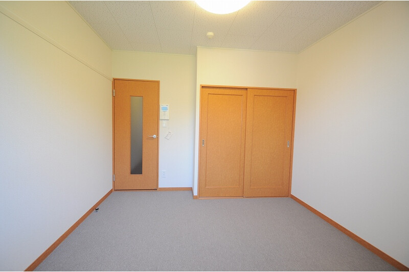 1K Apartment, Japan — image 3