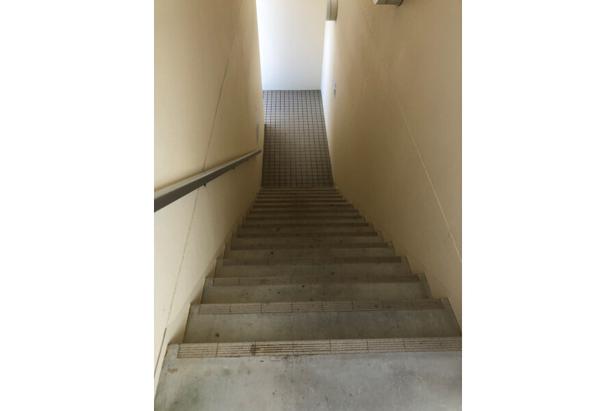 1K Apartment, Japan — image 10