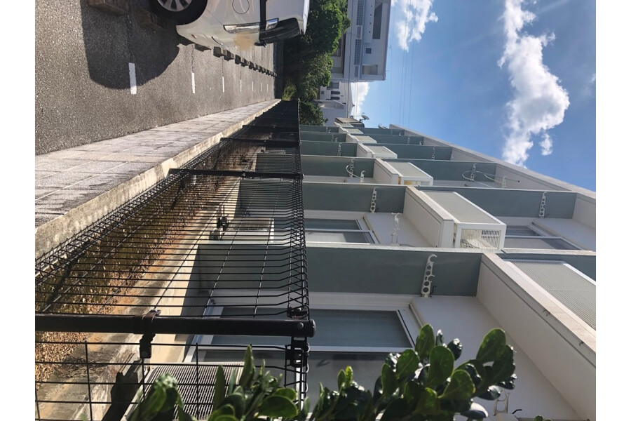 1K Apartment, Japan — image 10