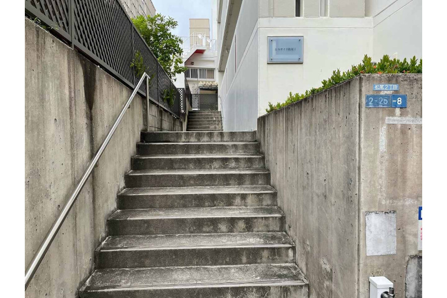 1K Apartment, Japan — image 14