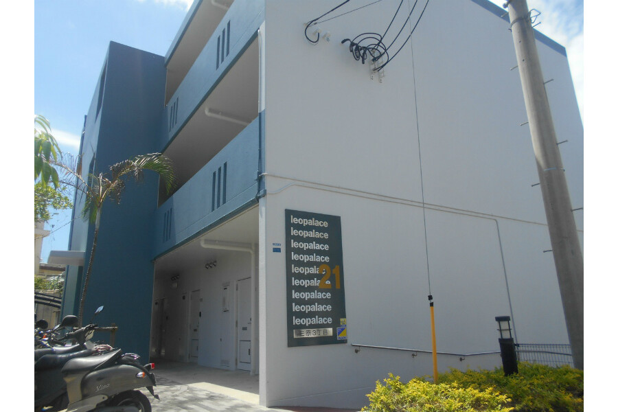 1K Apartment, Japan — image 13