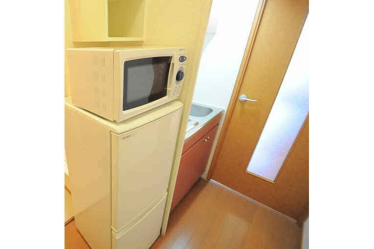 1K Apartment, Japan — image 10