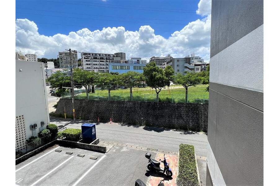 1K Apartment, Japan — image 13