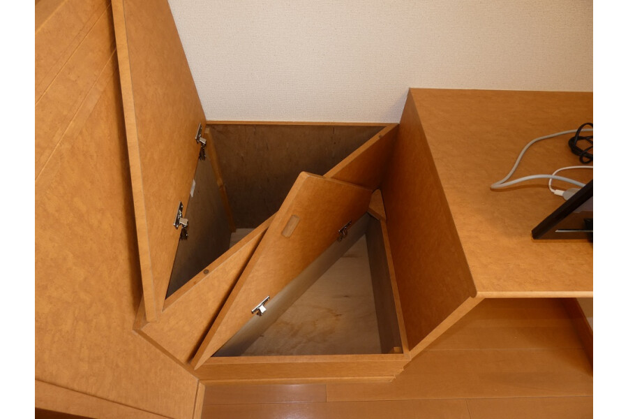 1K Apartment, Japan — image 7