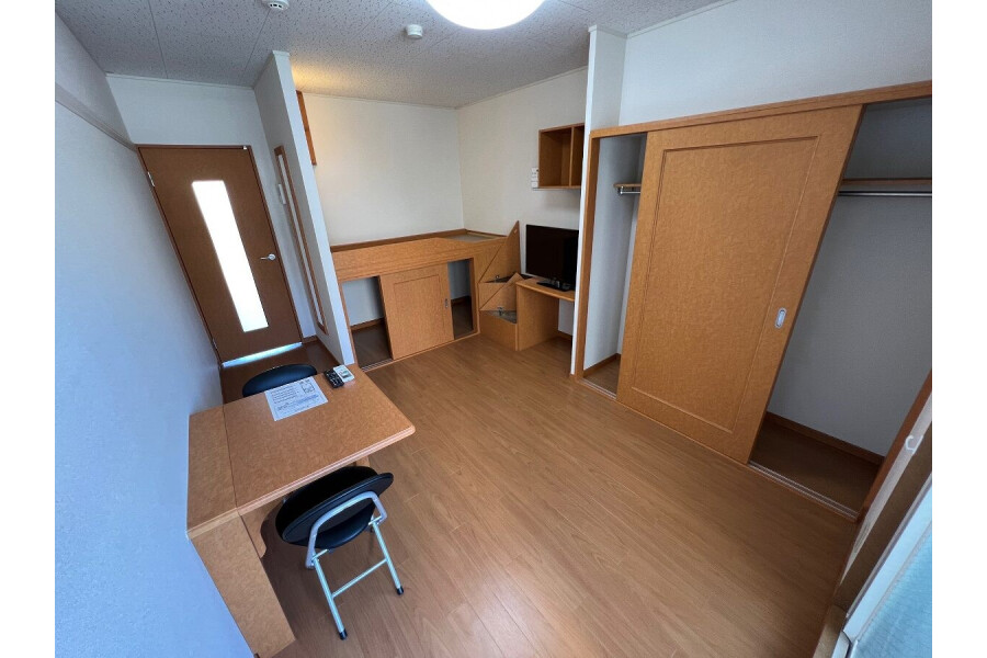 1K Apartment, Japan — image 4