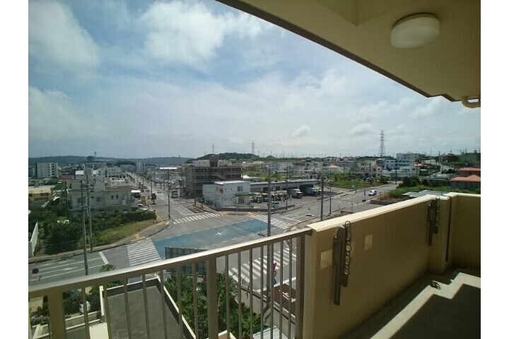 2LDK Apartment, Japan — image 12