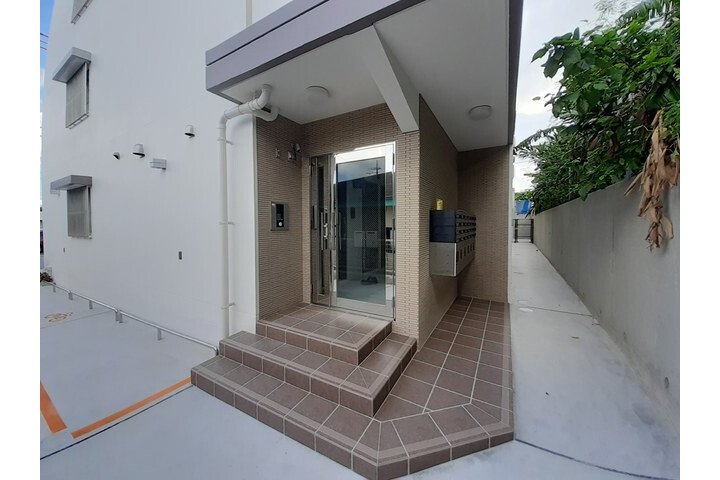 1K Apartment, Japan — image 13