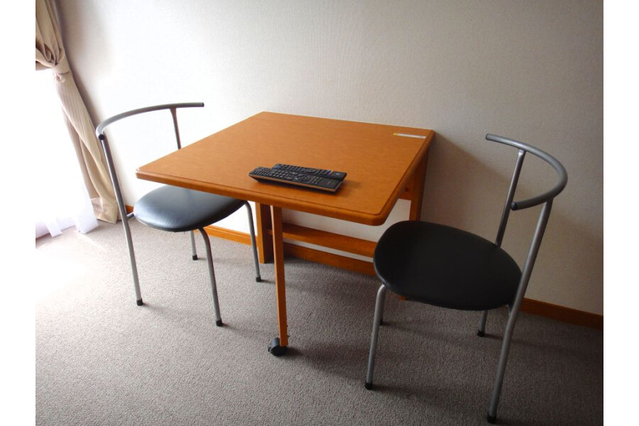 1K Apartment, Japan — image 7