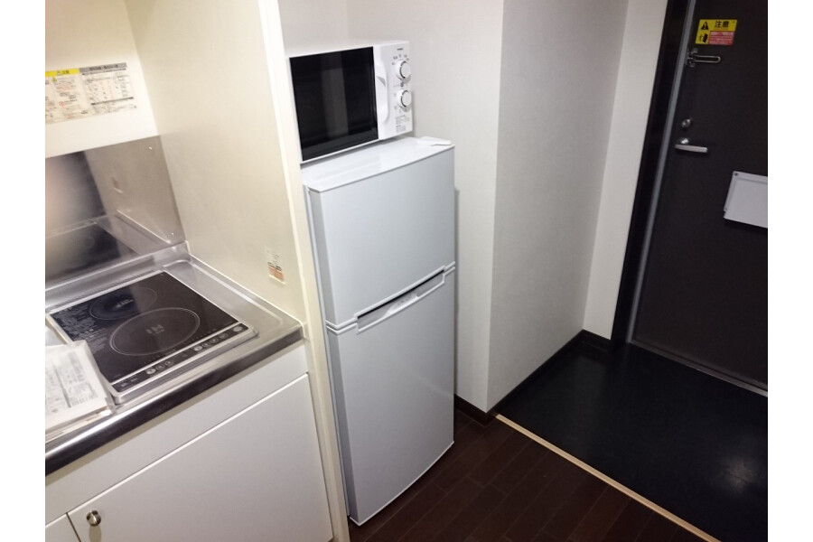 1K Apartment, Japan — image 7