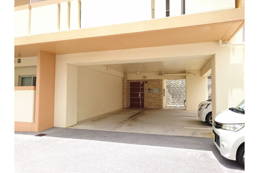 1K Apartment, Japan — image 14