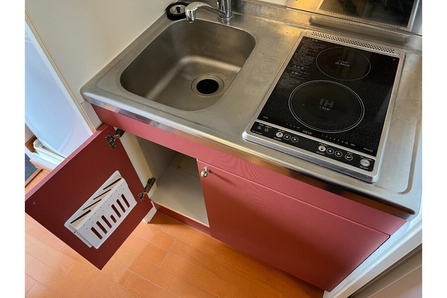 1K Apartment, Japan — image 5
