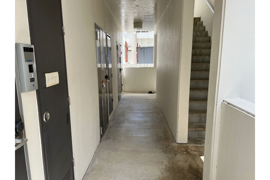 1K Apartment, Japan — image 12