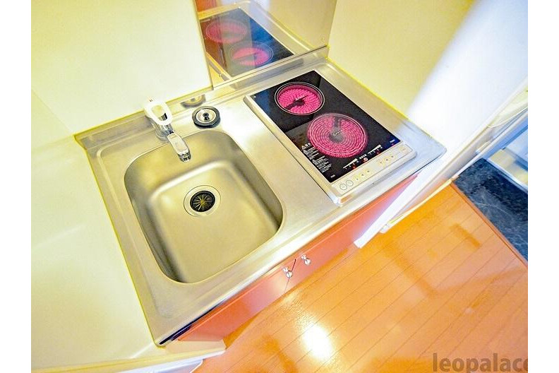 1K Apartment, Japan — image 8